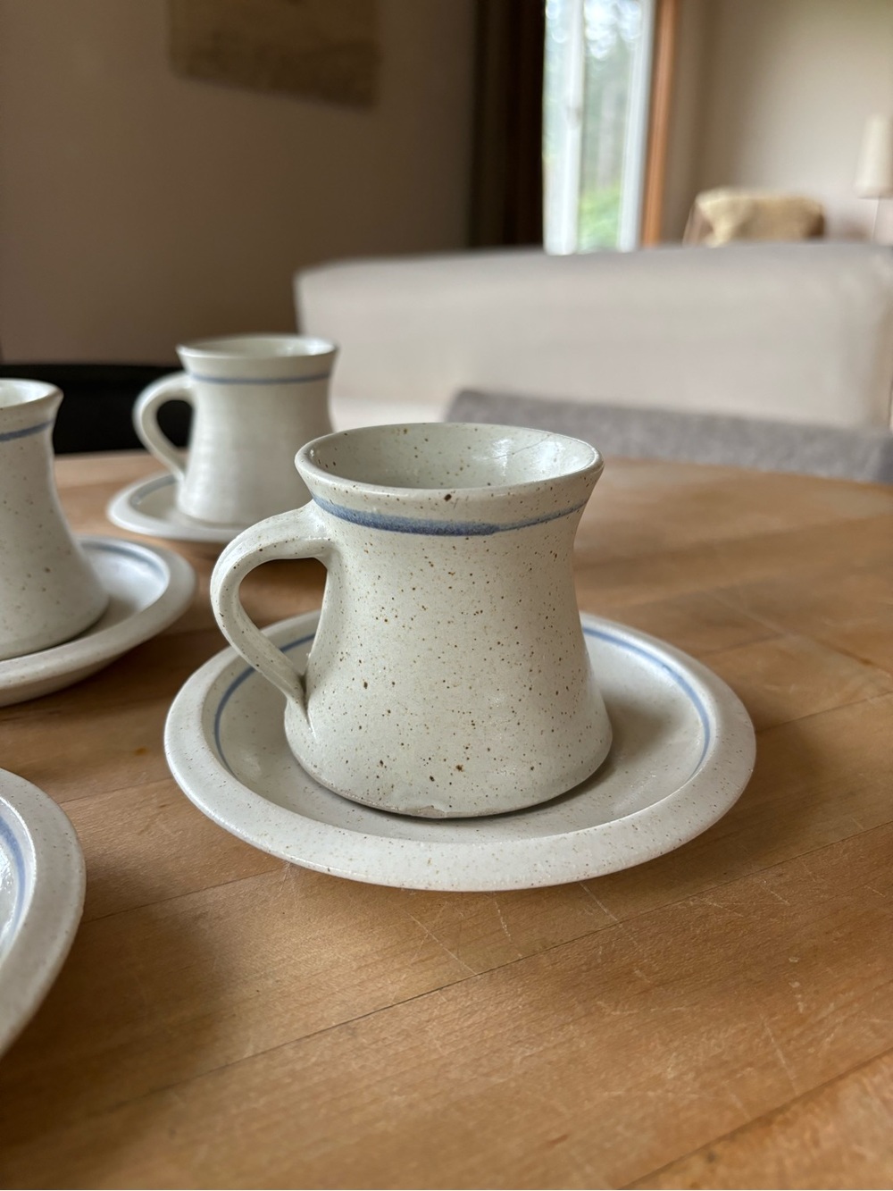 Vintage Studio Pottery Cups/Saucers - Picture 2 of 8